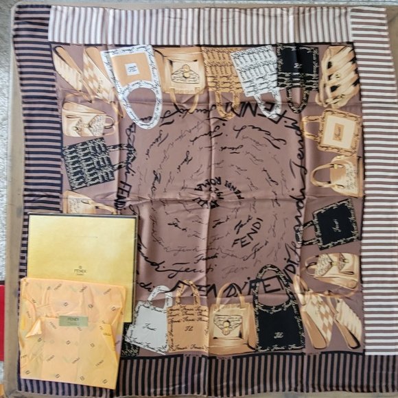 Fendi women's silk scarf - Picture 5 of 5